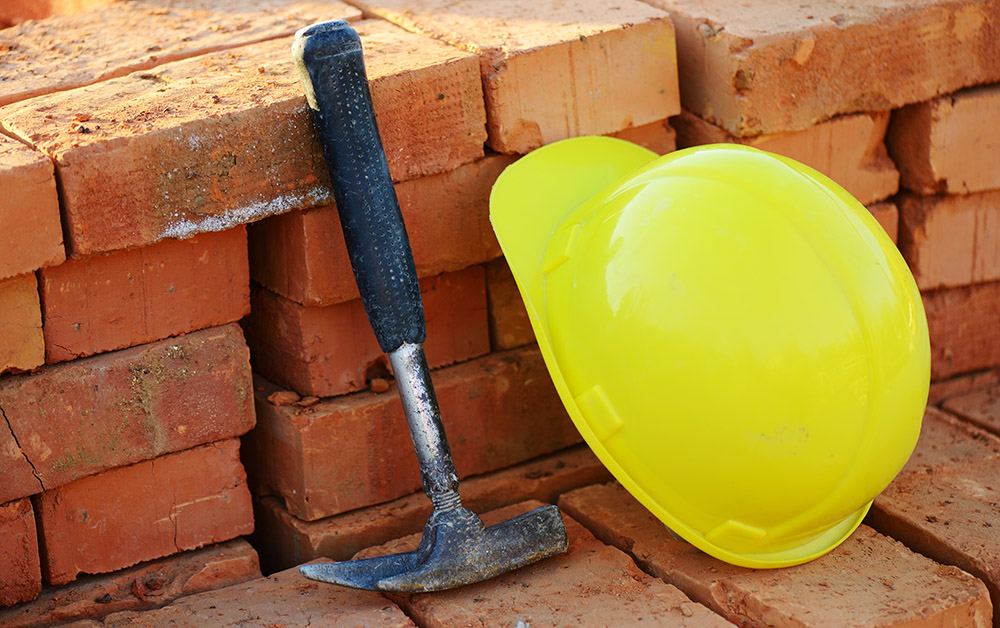 Hardhat and hammer